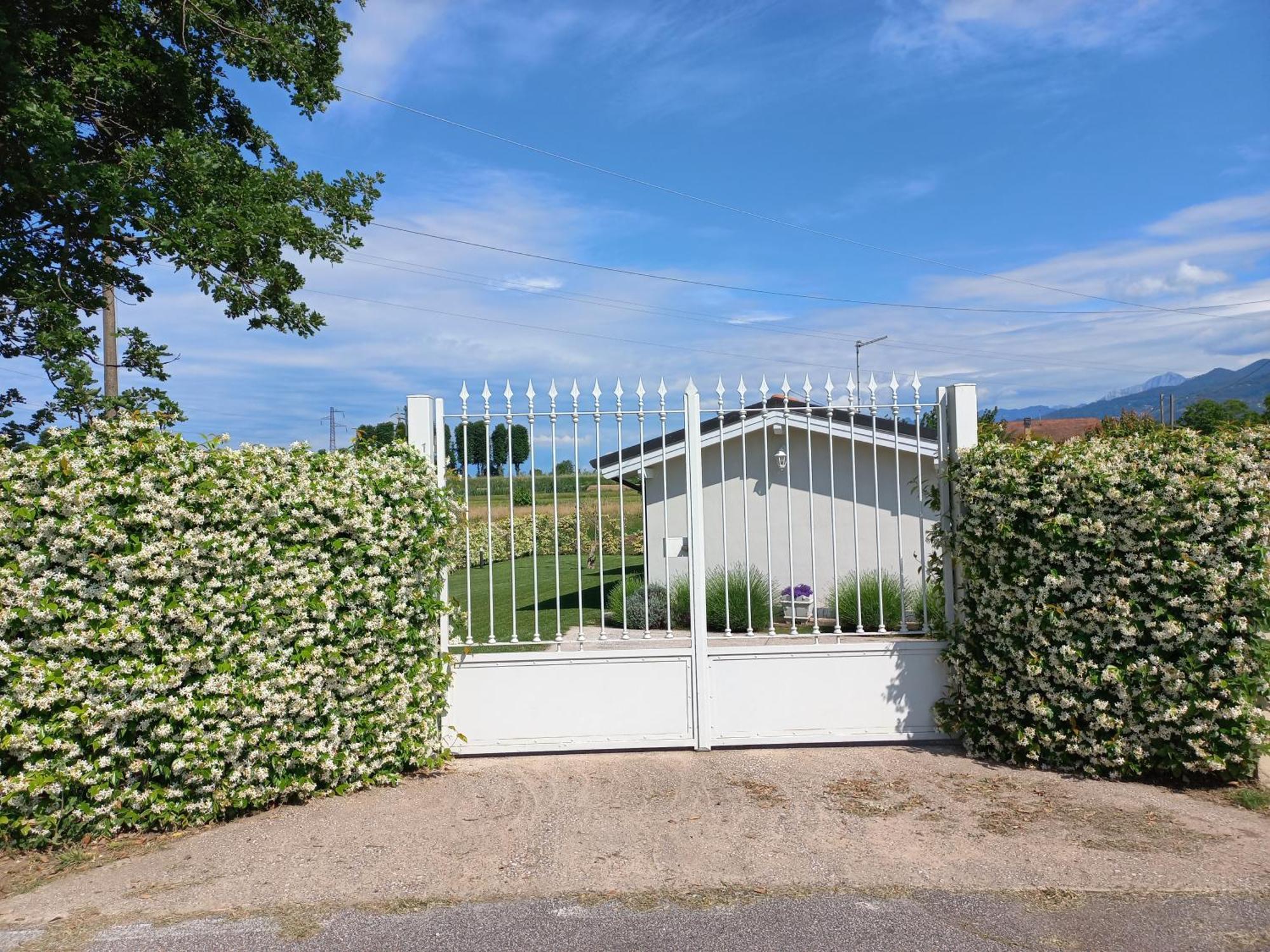 Rufus House Villa Mommio Buitenkant foto