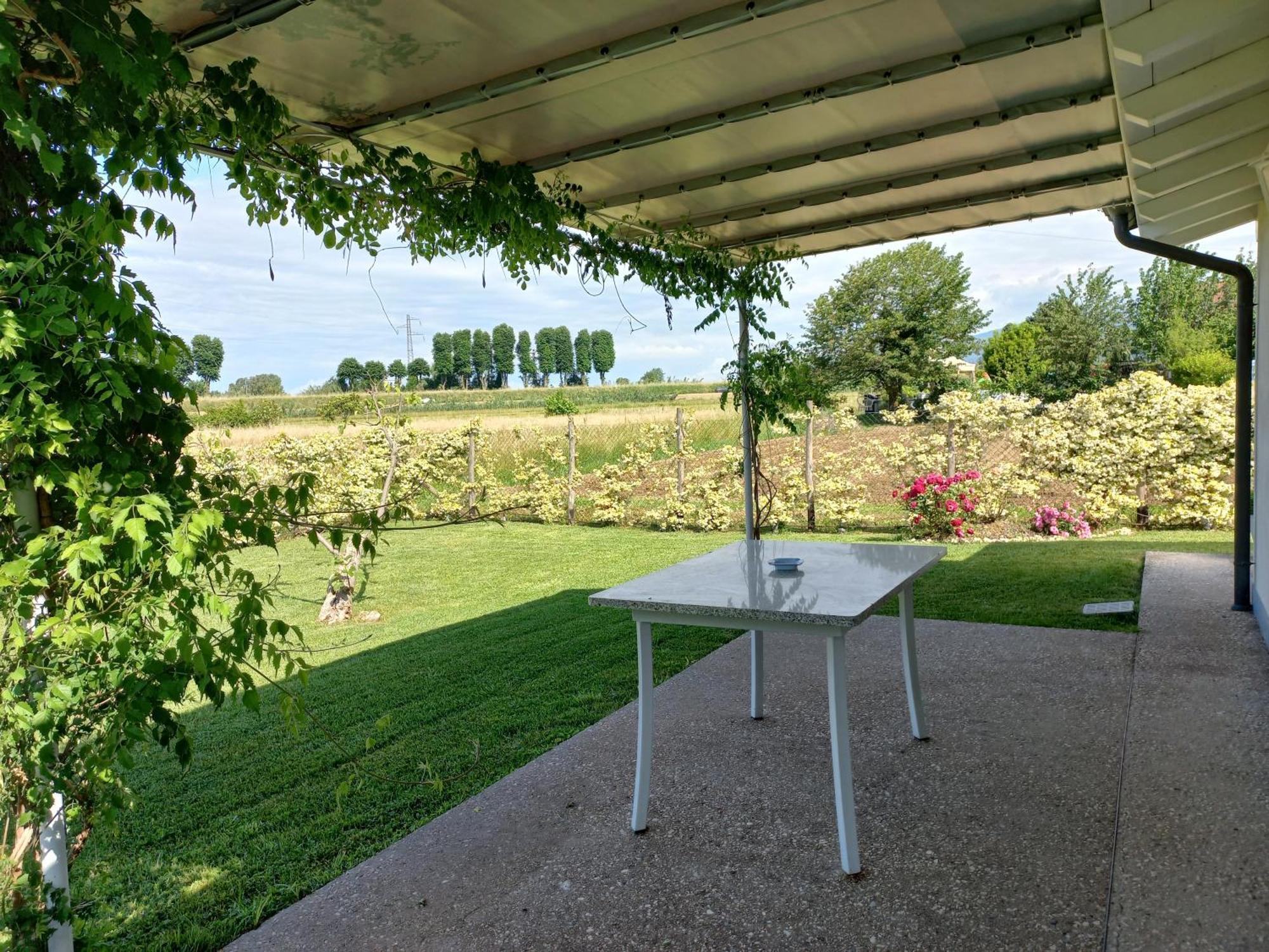 Rufus House Villa Mommio Buitenkant foto